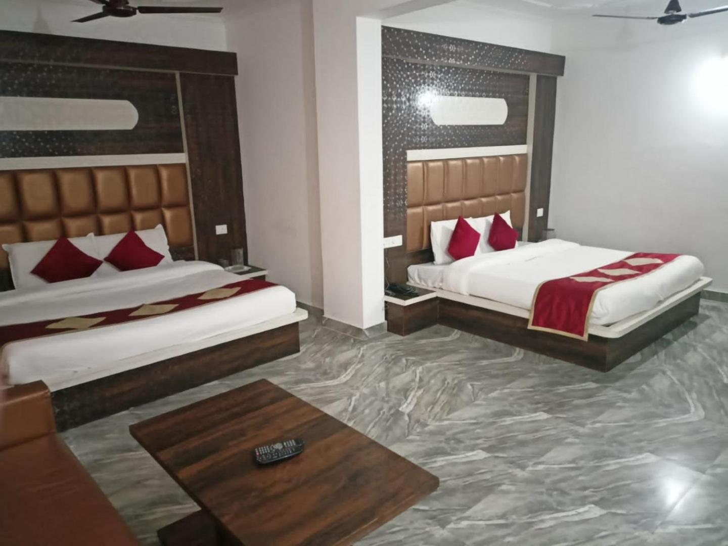Hotel Lords Paradise Katra  Exterior foto